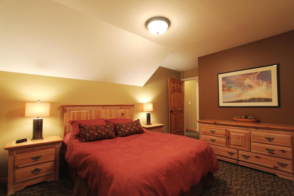 Valhalla Condos By Whistler Retreats Room photo